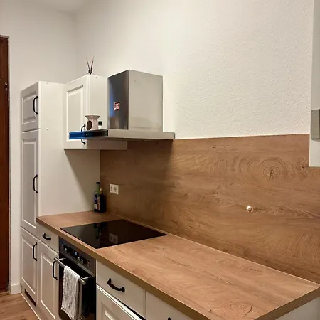 Siyen Five - Private Privatunterkunft Stuttgart